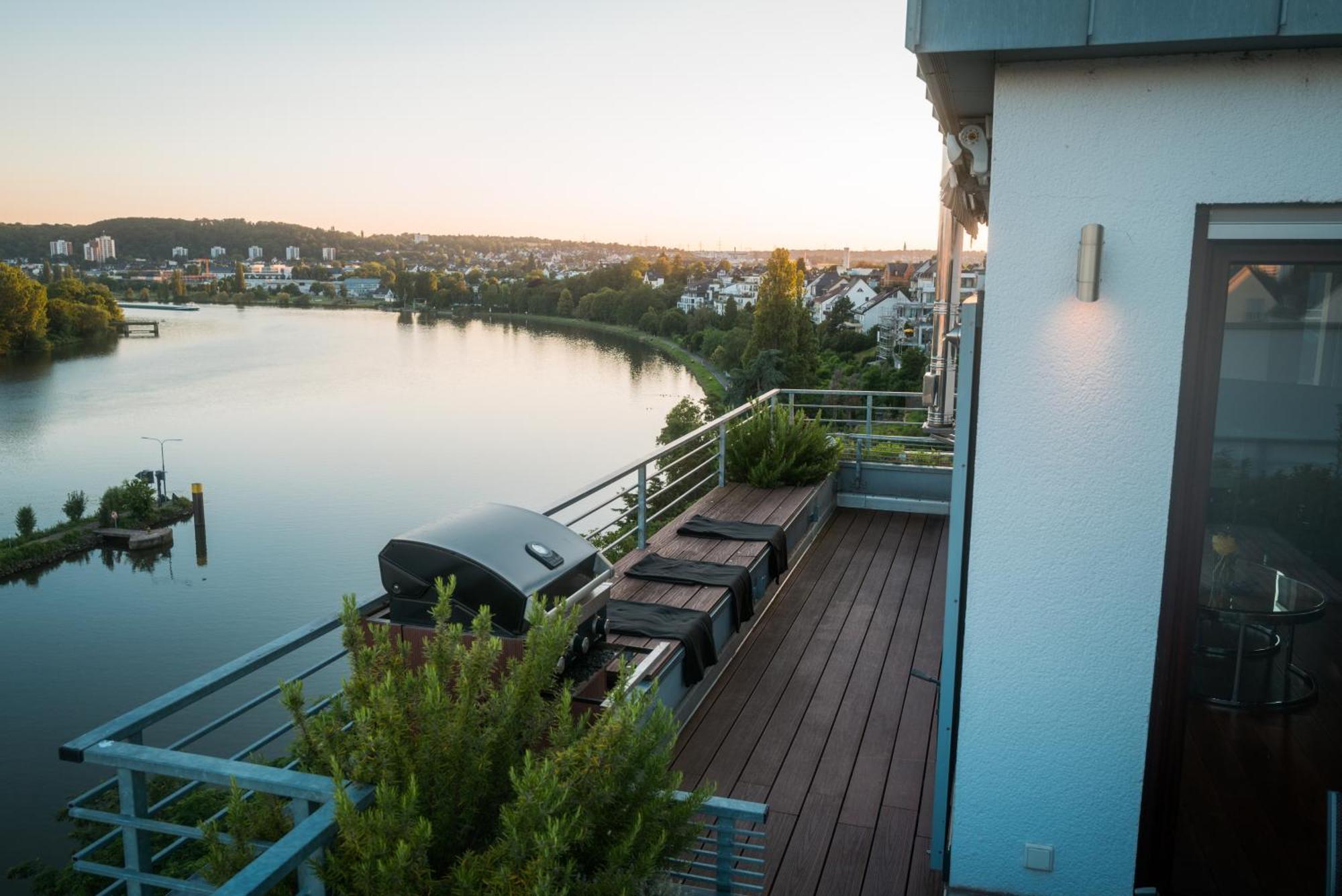 Penthouse Wohnung Mit Schoenem Moselblick In Metternich Кобленц Экстерьер фото